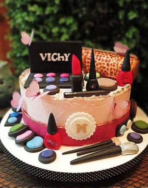Torta artesanal con temática cosmetología de un piso. Vicky.